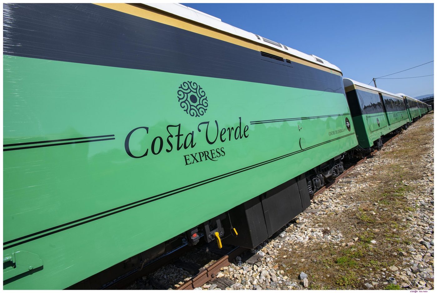Onboard service aboard the Costa Verde Express
